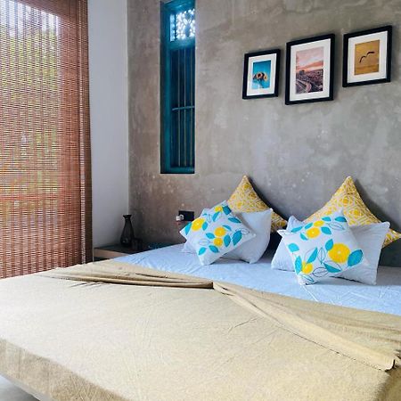 Lush Ayu Villa Ja-Ela Buitenkant foto